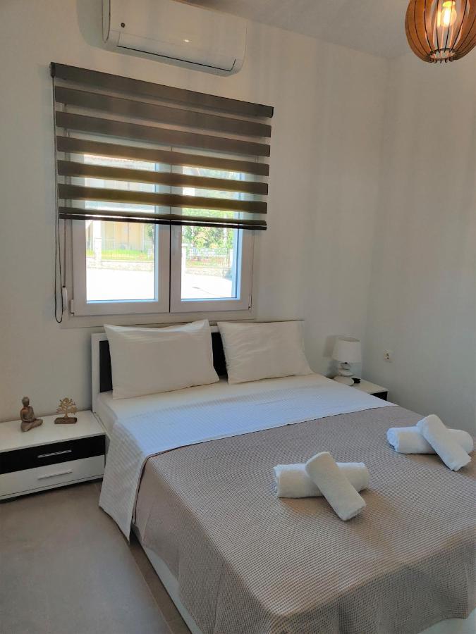 Mare Monte Luxury Apartments 3 Nea Skioni Exterior photo